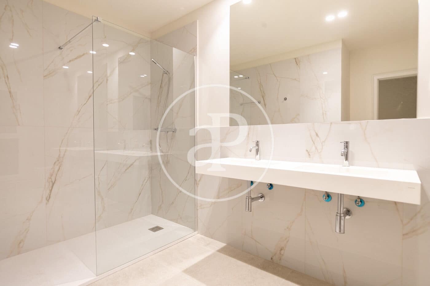 2 makuuhuone Huoneisto myytävänä paikassa Barcelona kaupunki mukana uima-altaan - 950 000 € (Ref: 9586480)