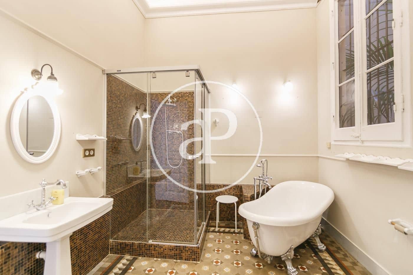 5 Zimmer Apartment zu vermieten in Barcelona Stadt - 4.500 € (Ref: 9586482)