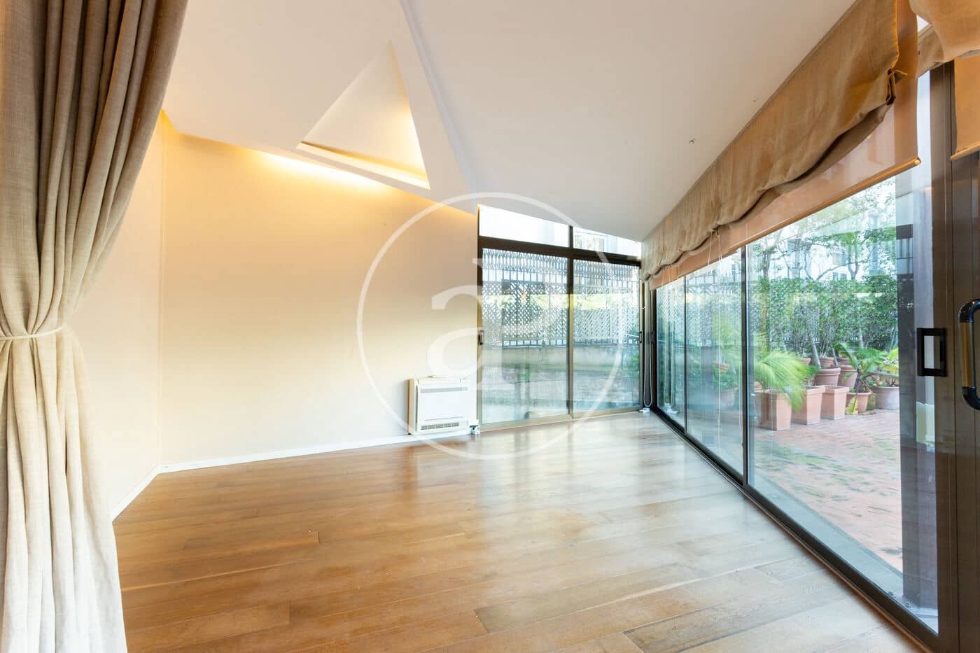 5 bedroom Apartment for rent in Barcelona city - € 4,500 (Ref: 9586482)