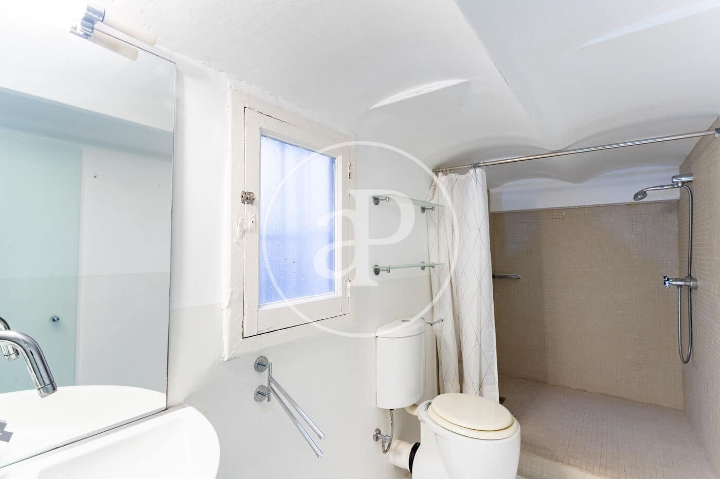 5 bedroom Apartment for rent in Barcelona city - € 4,500 (Ref: 9586482)