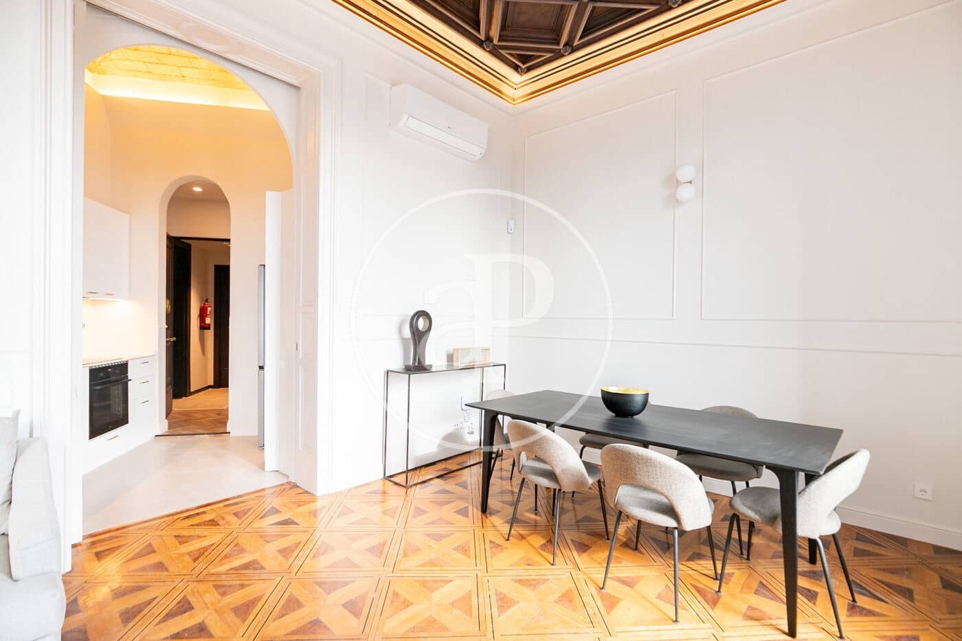 2 makuuhuone Huoneisto myytävänä paikassa Barcelona kaupunki mukana uima-altaan - 870 000 € (Ref: 9586485)