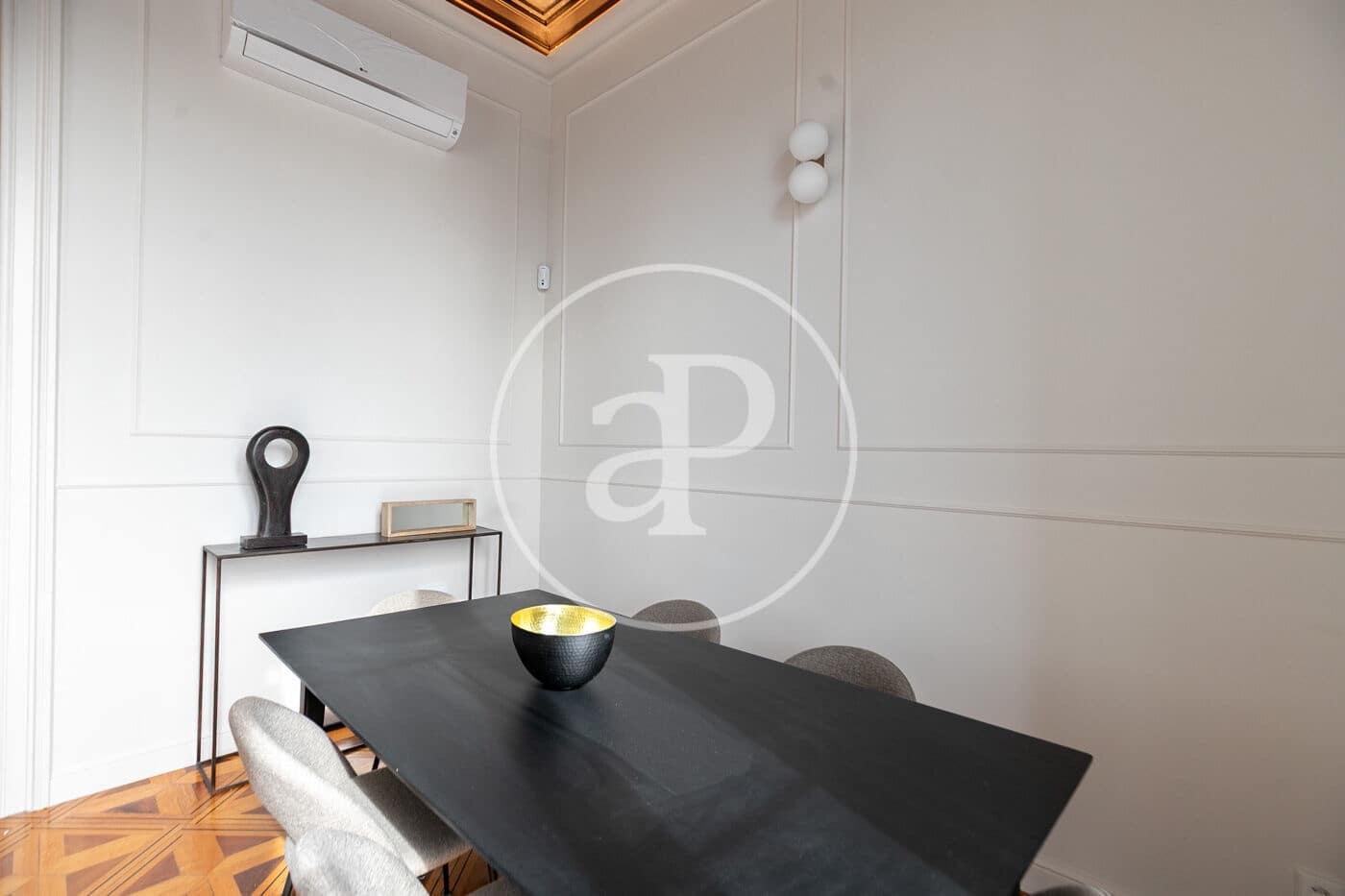 2 makuuhuone Huoneisto myytävänä paikassa Barcelona kaupunki mukana uima-altaan - 870 000 € (Ref: 9586485)