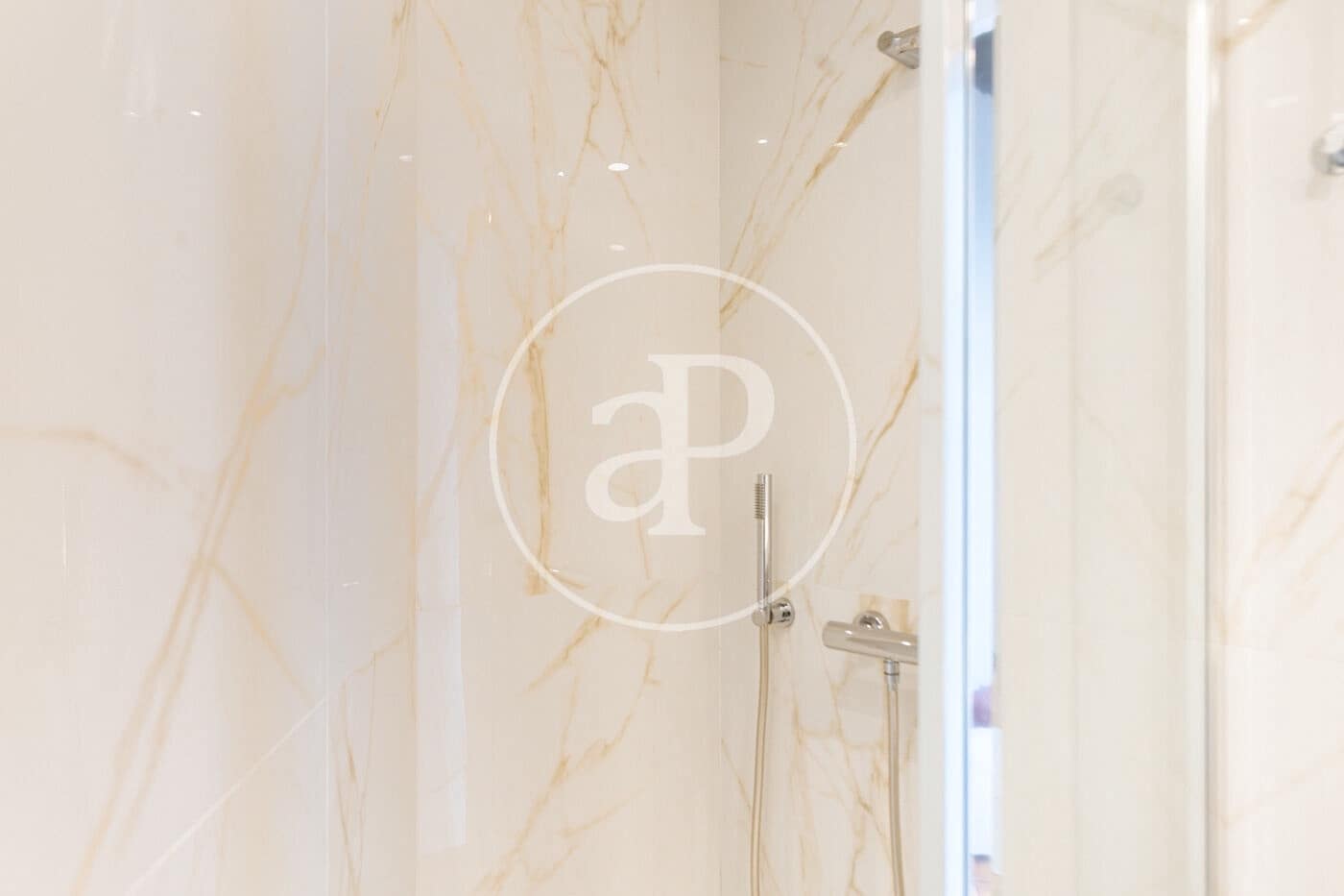 2 makuuhuone Huoneisto myytävänä paikassa Barcelona kaupunki mukana uima-altaan - 870 000 € (Ref: 9586485)