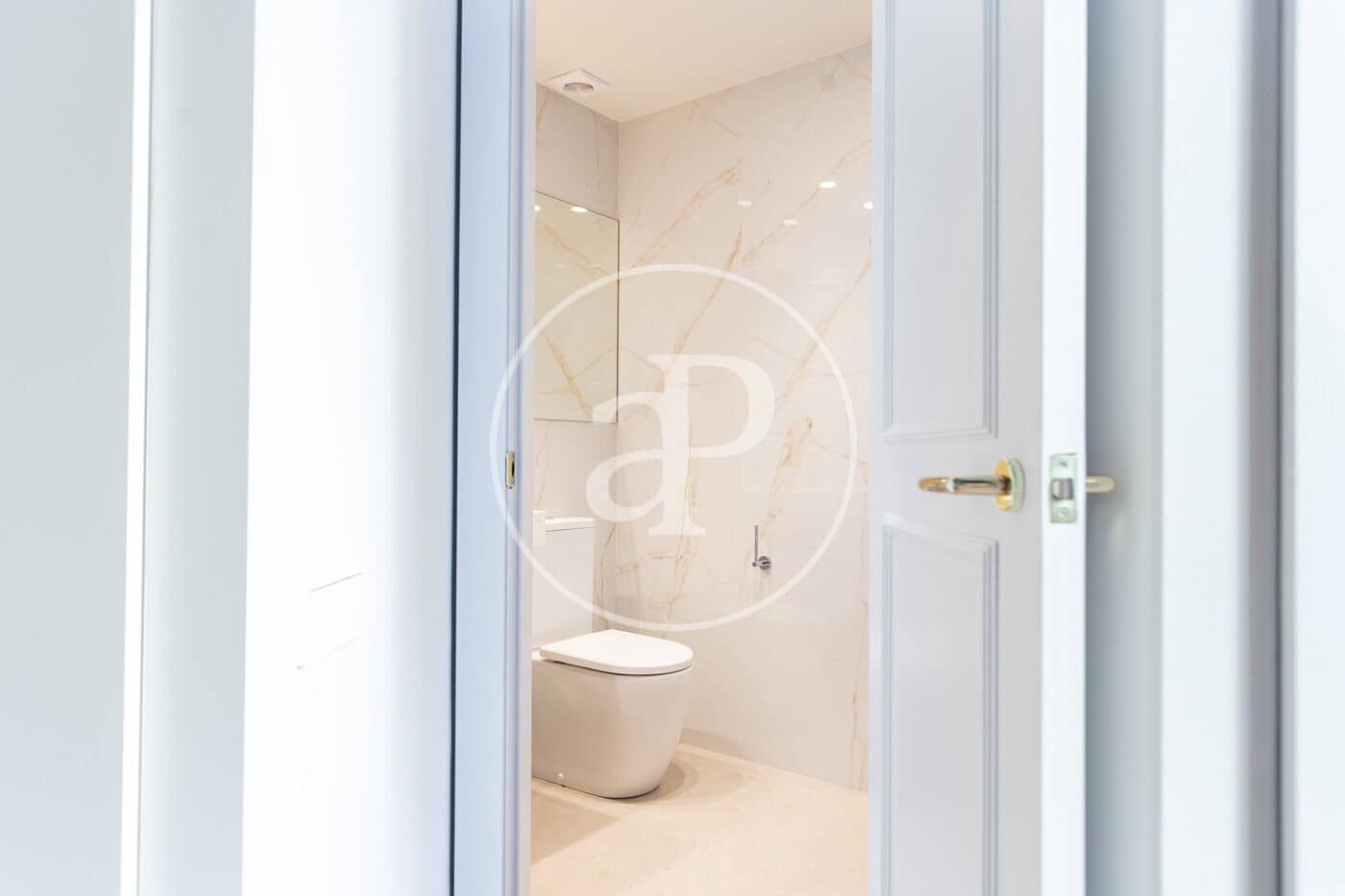 2 makuuhuone Huoneisto myytävänä paikassa Barcelona kaupunki mukana uima-altaan - 870 000 € (Ref: 9586485)