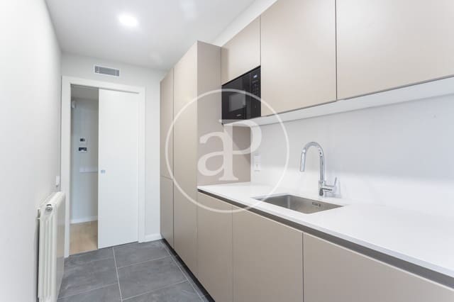 Apartamento de 2 habitaciones en Sant Cugat del Vallès en alquiler con piscina - 2.000 € (Ref: 9586488)