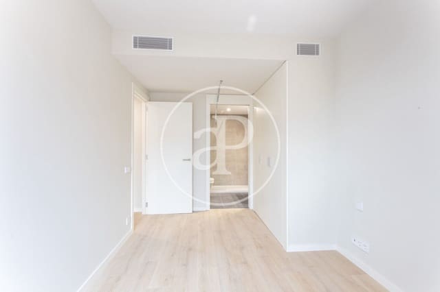 Apartamento de 2 habitaciones en Sant Cugat del Vallès en alquiler con piscina - 2.000 € (Ref: 9586488)