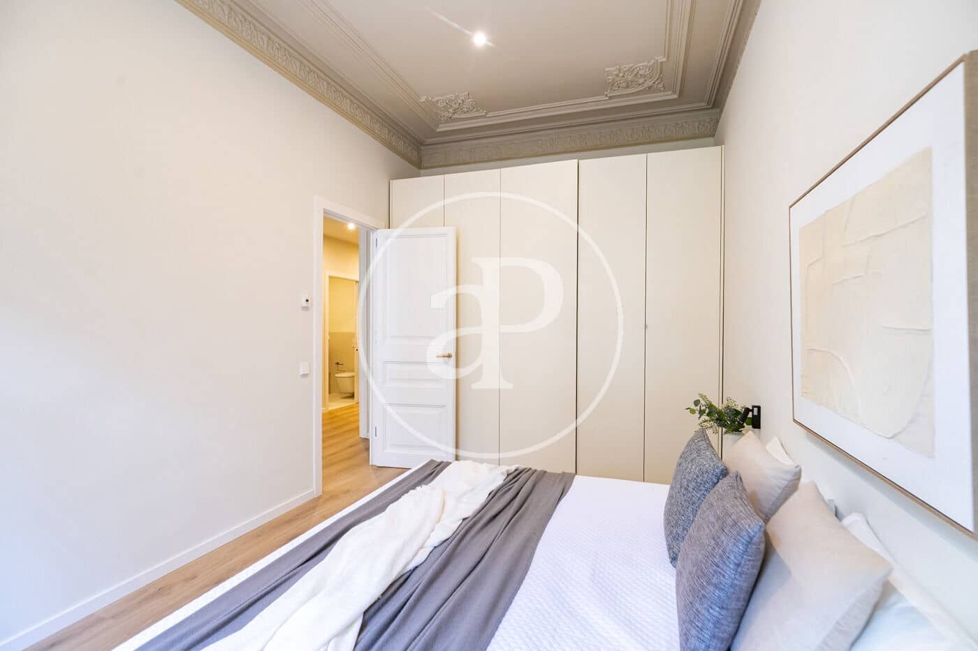 2 bedroom Apartment for sale in Barcelona city - € 900,000 (Ref: 9591253)