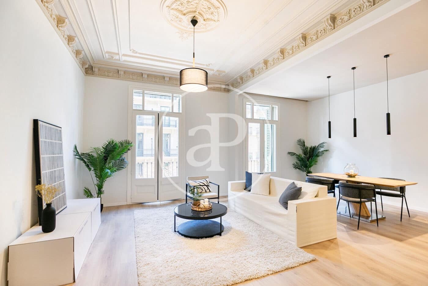 2 bedroom Apartment for sale in Barcelona city - € 900,000 (Ref: 9591253)