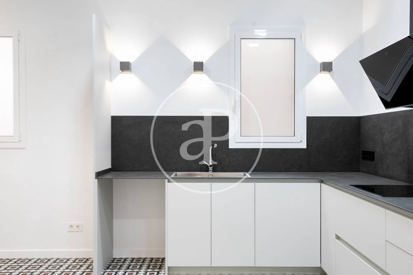 Apartamento de 6 habitaciones en Barcelona ciudad en alquiler - 4.500 € (Ref: 9591255)
