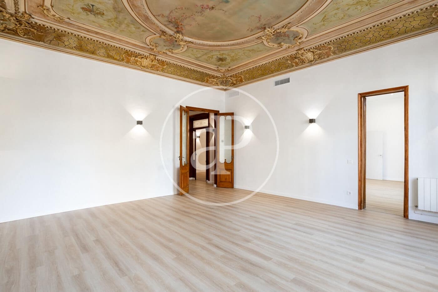 Apartamento de 6 habitaciones en Barcelona ciudad en alquiler - 4.500 € (Ref: 9591255)