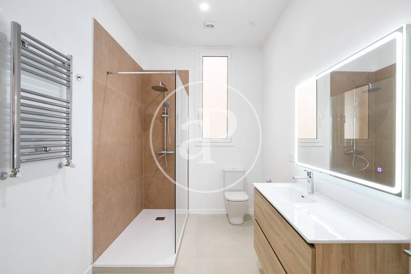 Apartamento de 6 habitaciones en Barcelona ciudad en alquiler - 4.500 € (Ref: 9591255)