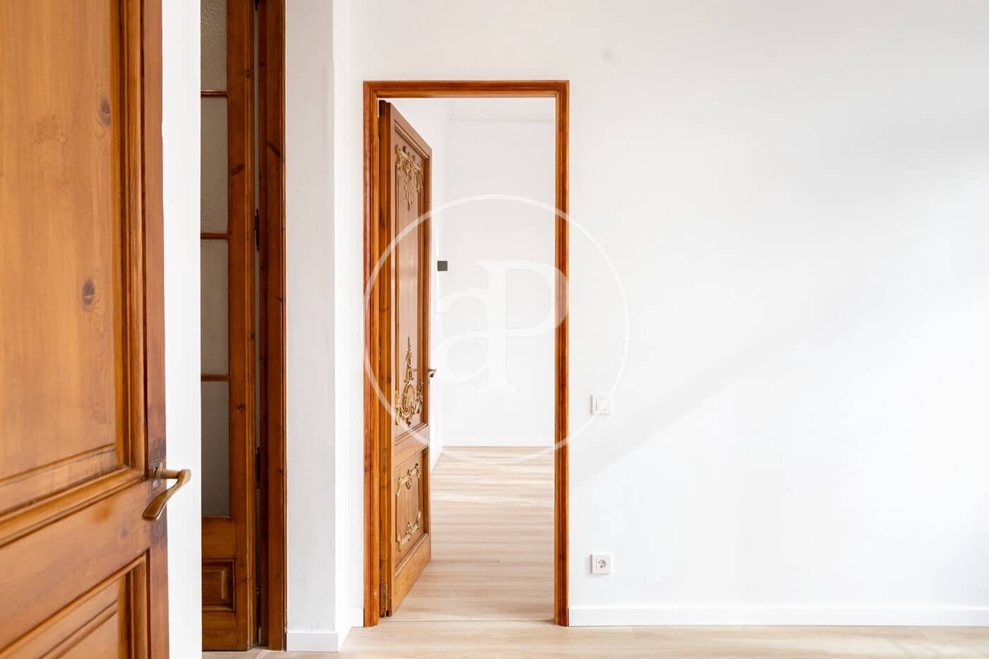 Apartamento de 6 habitaciones en Barcelona ciudad en alquiler - 4.500 € (Ref: 9591255)