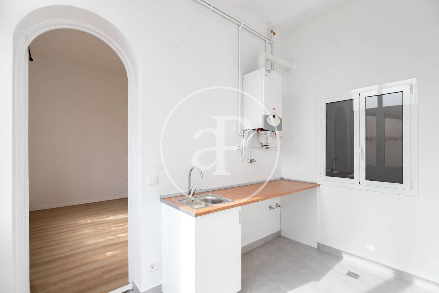Apartamento de 6 habitaciones en Barcelona ciudad en alquiler - 4.500 € (Ref: 9591255)