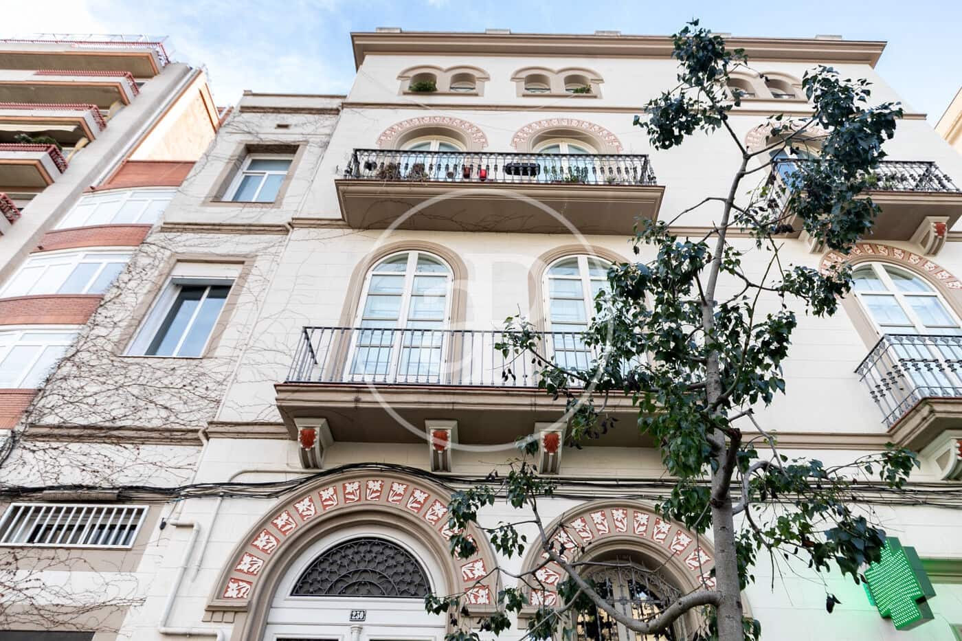 Apartamento de 6 habitaciones en Barcelona ciudad en alquiler - 4.500 € (Ref: 9591255)