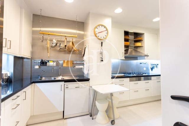 Appartement de 3 chambres à louer à Sant Gervasi - Galvany, Barcelone ville avec piscine - 5 000 € (Ref: 9596119)