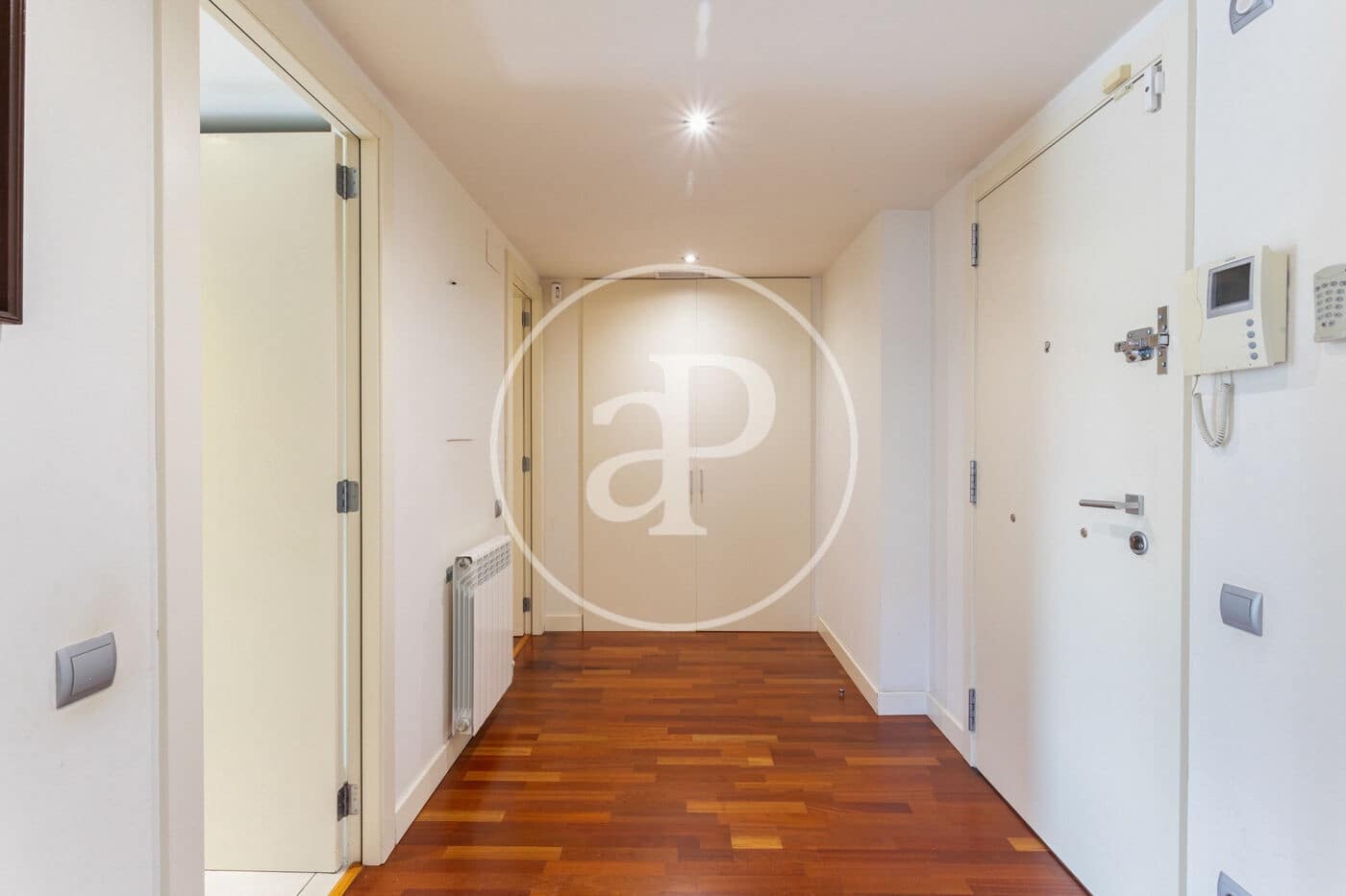 4 bedroom Apartment for sale in Sant Cugat del Valles with pool - € 889,000 (Ref: 9596120)