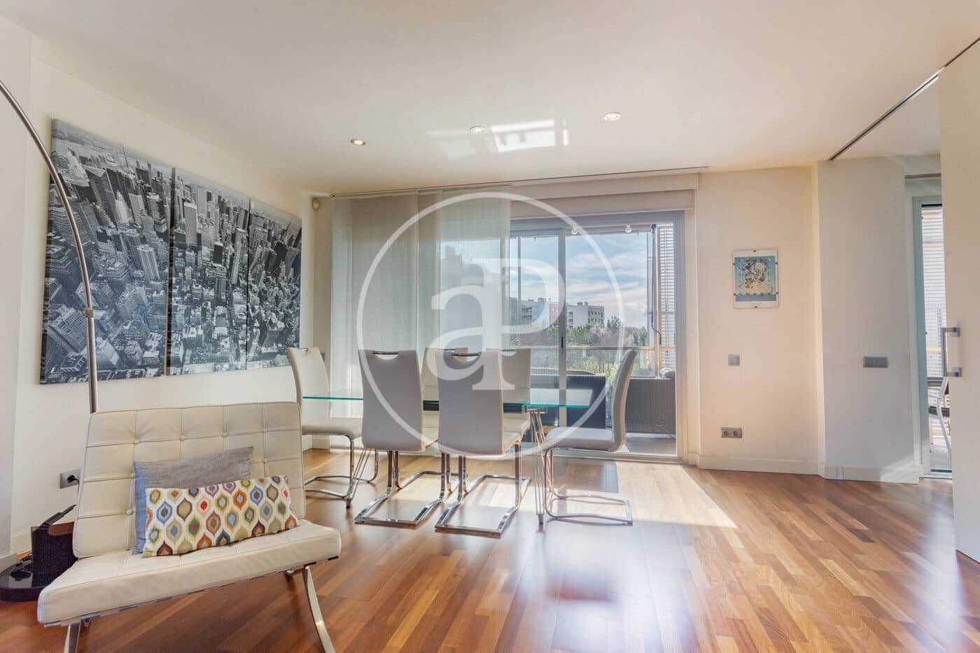 4 bedroom Apartment for sale in Sant Cugat del Valles with pool - € 889,000 (Ref: 9596120)