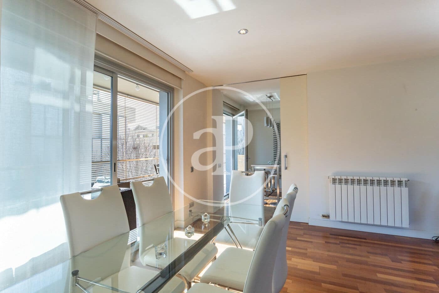 4 bedroom Apartment for sale in Sant Cugat del Valles with pool - € 889,000 (Ref: 9596120)