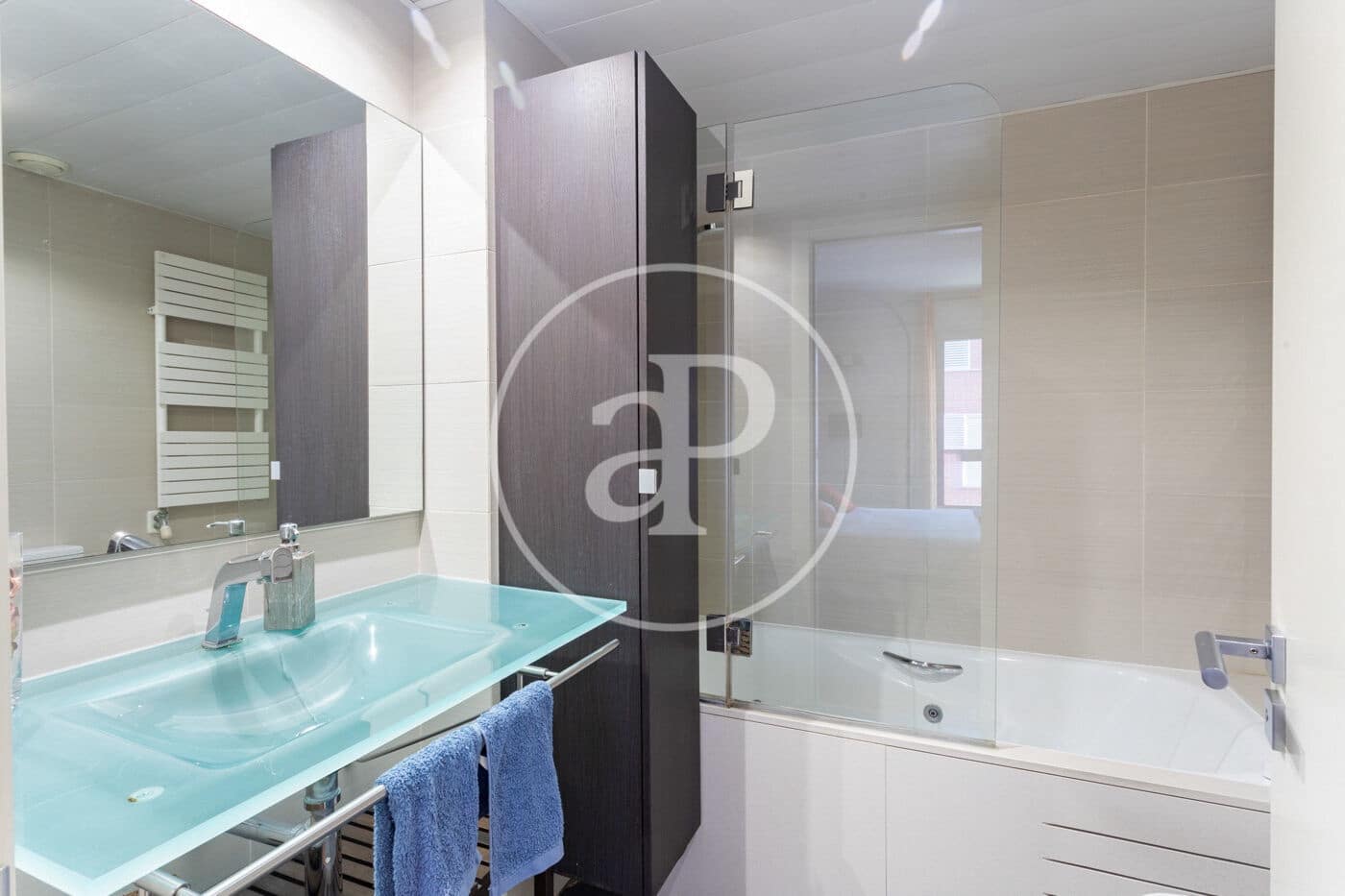 4 bedroom Apartment for sale in Sant Cugat del Valles with pool - € 889,000 (Ref: 9596120)