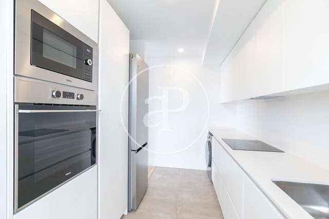 Apartamento de 3 habitaciones en Badalona en alquiler con piscina - 2.472 € (Ref: 9599513)