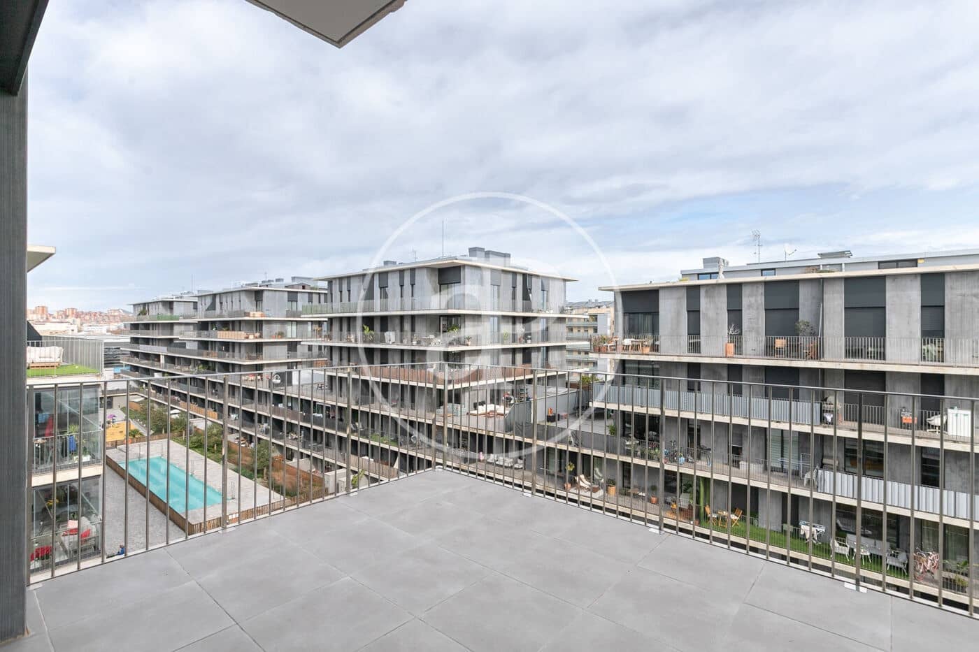 3 bedroom Apartment for rent in Badalona with pool - € 2,472 (Ref: 9599513)