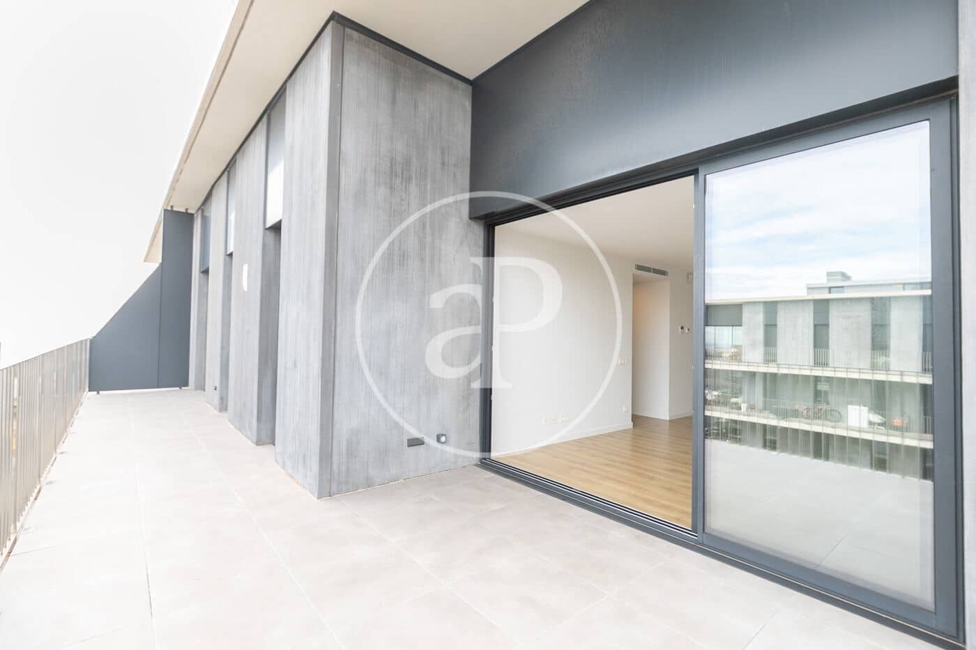 3 bedroom Apartment for rent in Badalona with pool - € 2,472 (Ref: 9599513)