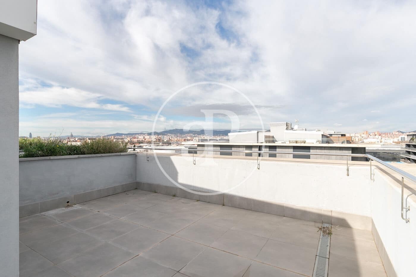 3 bedroom Apartment for rent in Badalona with pool - € 2,472 (Ref: 9599513)