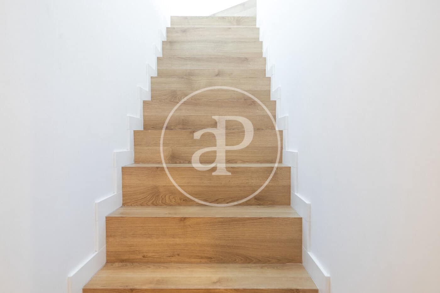 3 bedroom Apartment for rent in Badalona with pool - € 2,472 (Ref: 9599513)