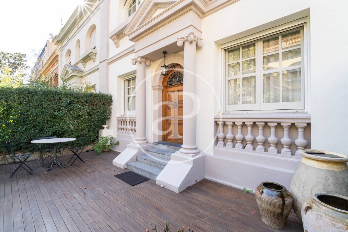 Chalet de 5 habitaciones en Barcelona ciudad en venta - 3.000.000 € (Ref: 9599515)