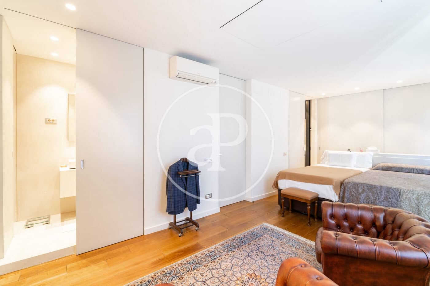 Chalet de 5 habitaciones en Barcelona ciudad en venta - 3.000.000 € (Ref: 9599515)