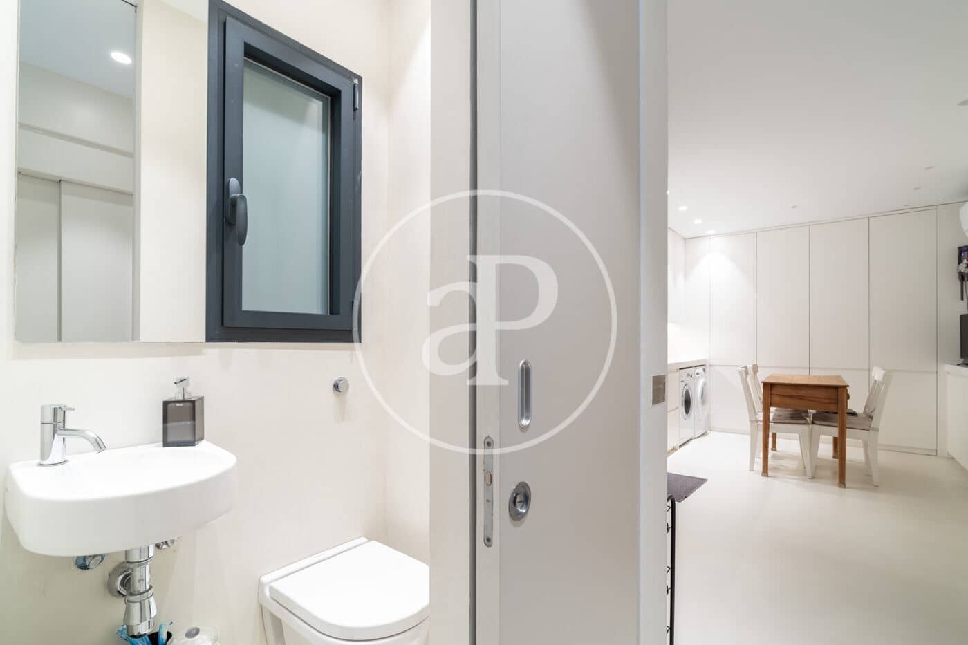 Chalet de 5 habitaciones en Barcelona ciudad en venta - 3.000.000 € (Ref: 9599515)