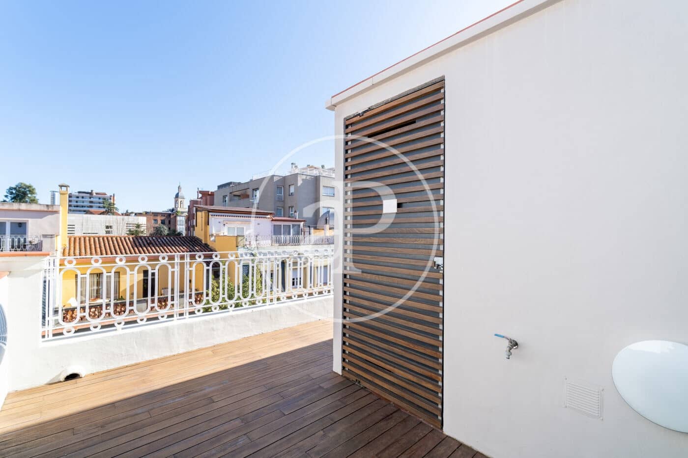 Chalet de 5 habitaciones en Barcelona ciudad en venta - 3.000.000 € (Ref: 9599515)