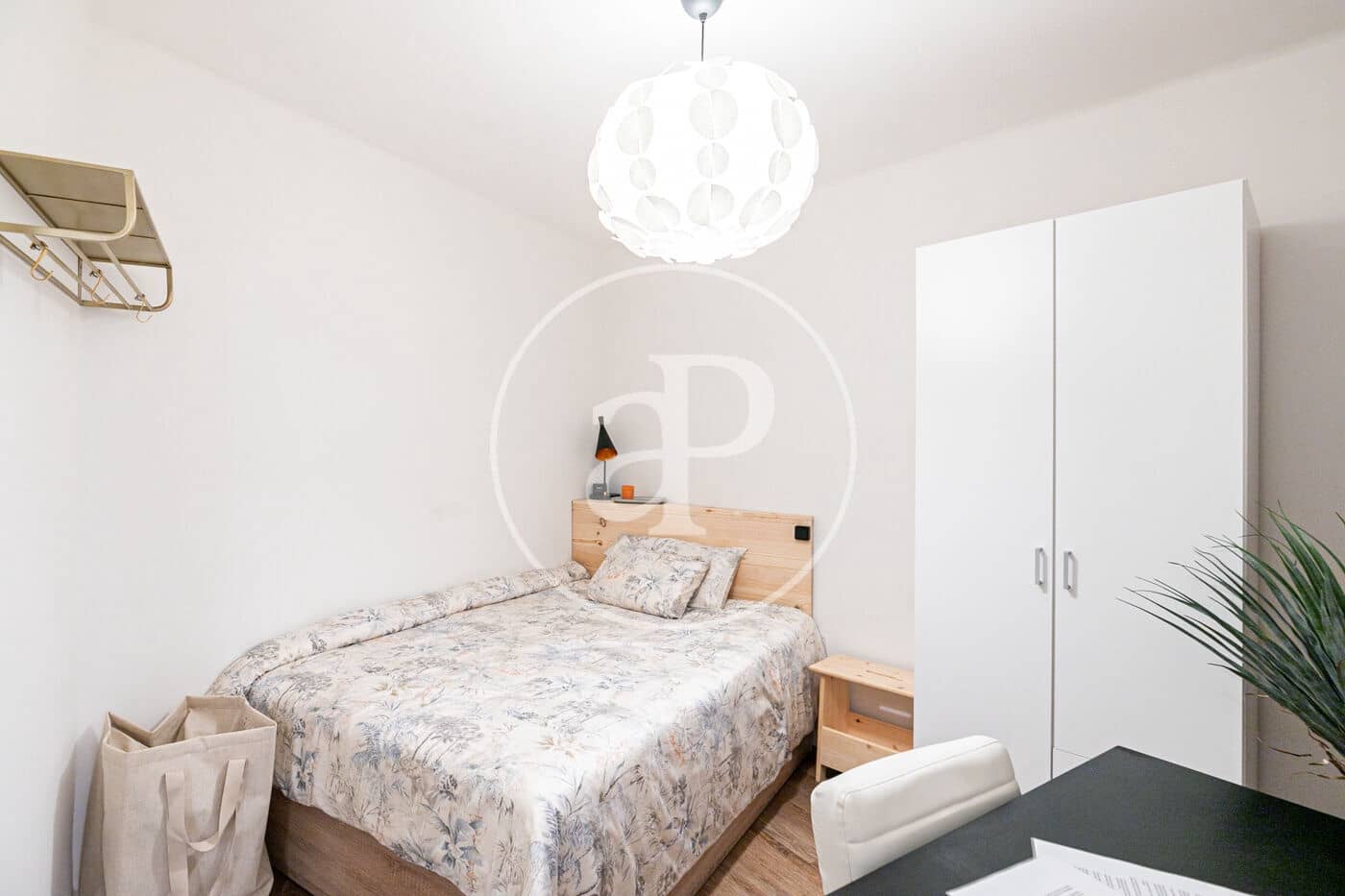 2 soveværelse Lejlighed til salg i Barcelona by - € 260.000 (Ref: 9599516)