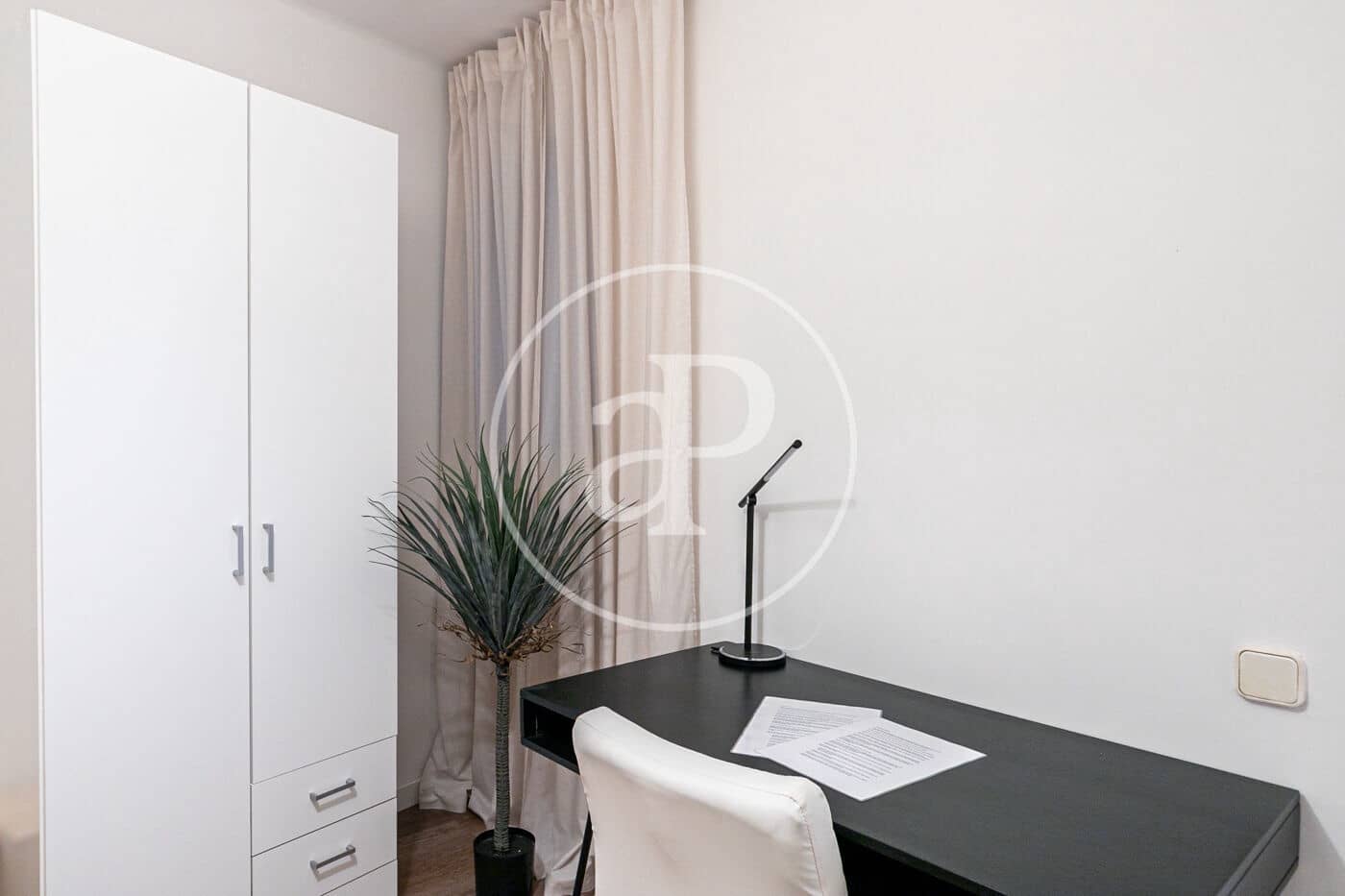 2 soveværelse Lejlighed til salg i Barcelona by - € 260.000 (Ref: 9599516)