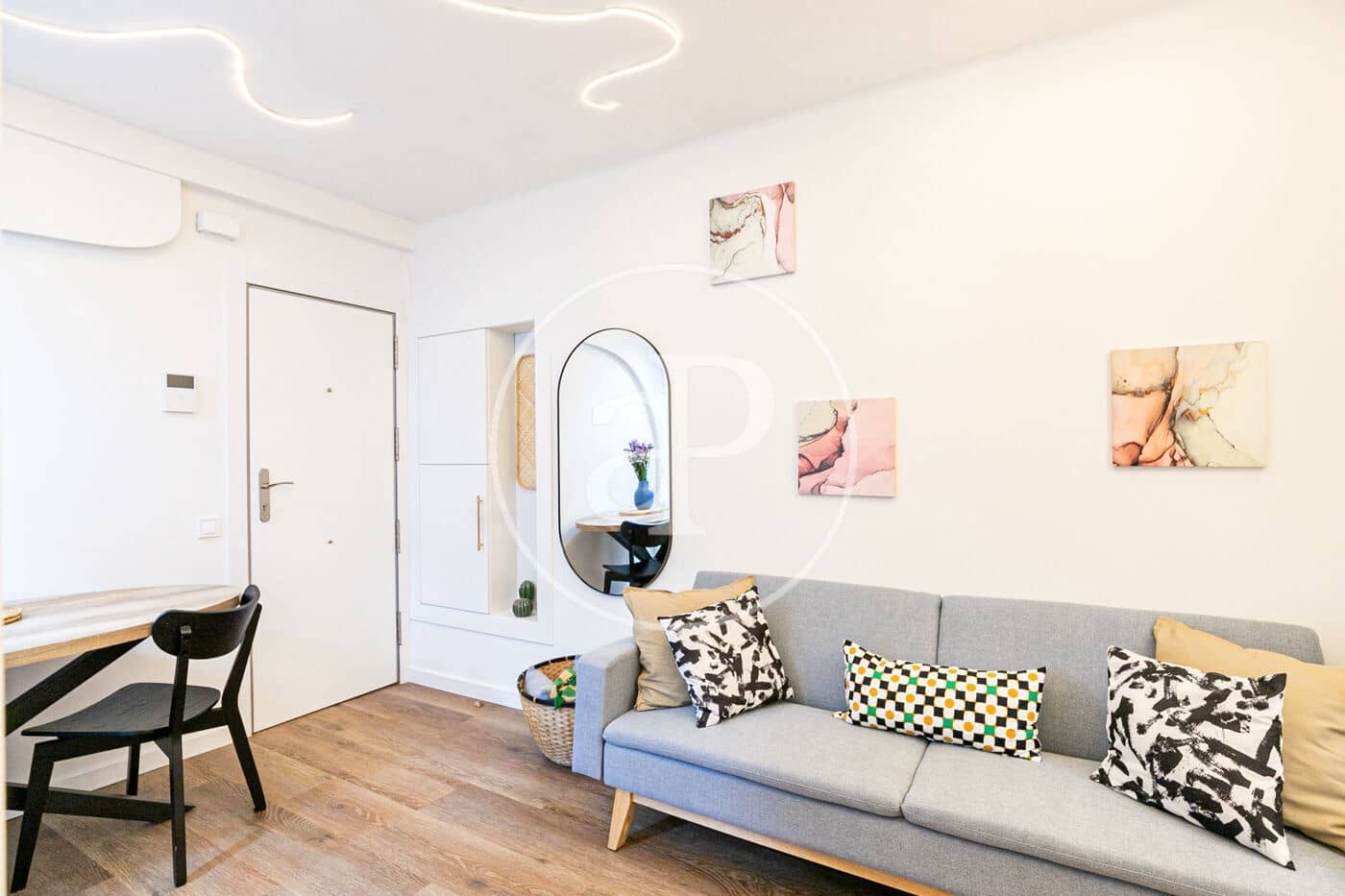 2 soveværelse Lejlighed til salg i Barcelona by - € 260.000 (Ref: 9599516)