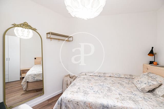 2 soveværelse Lejlighed til salg i Sants, Barcelona by - € 260.000 (Ref: 9599516)