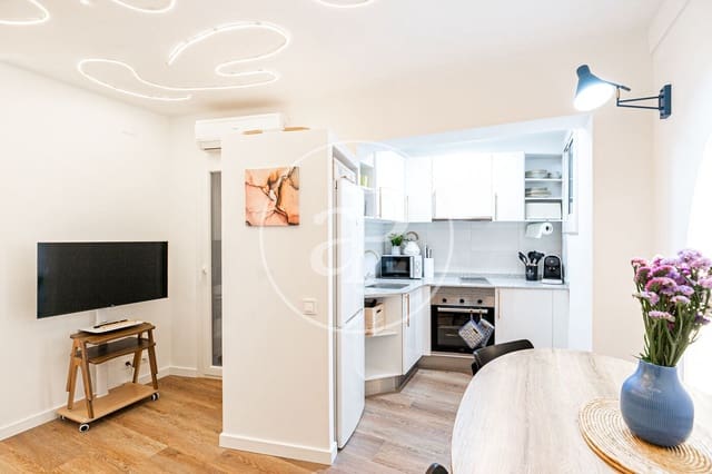 2 soveværelse Lejlighed til salg i Sants, Barcelona by - € 260.000 (Ref: 9599516)