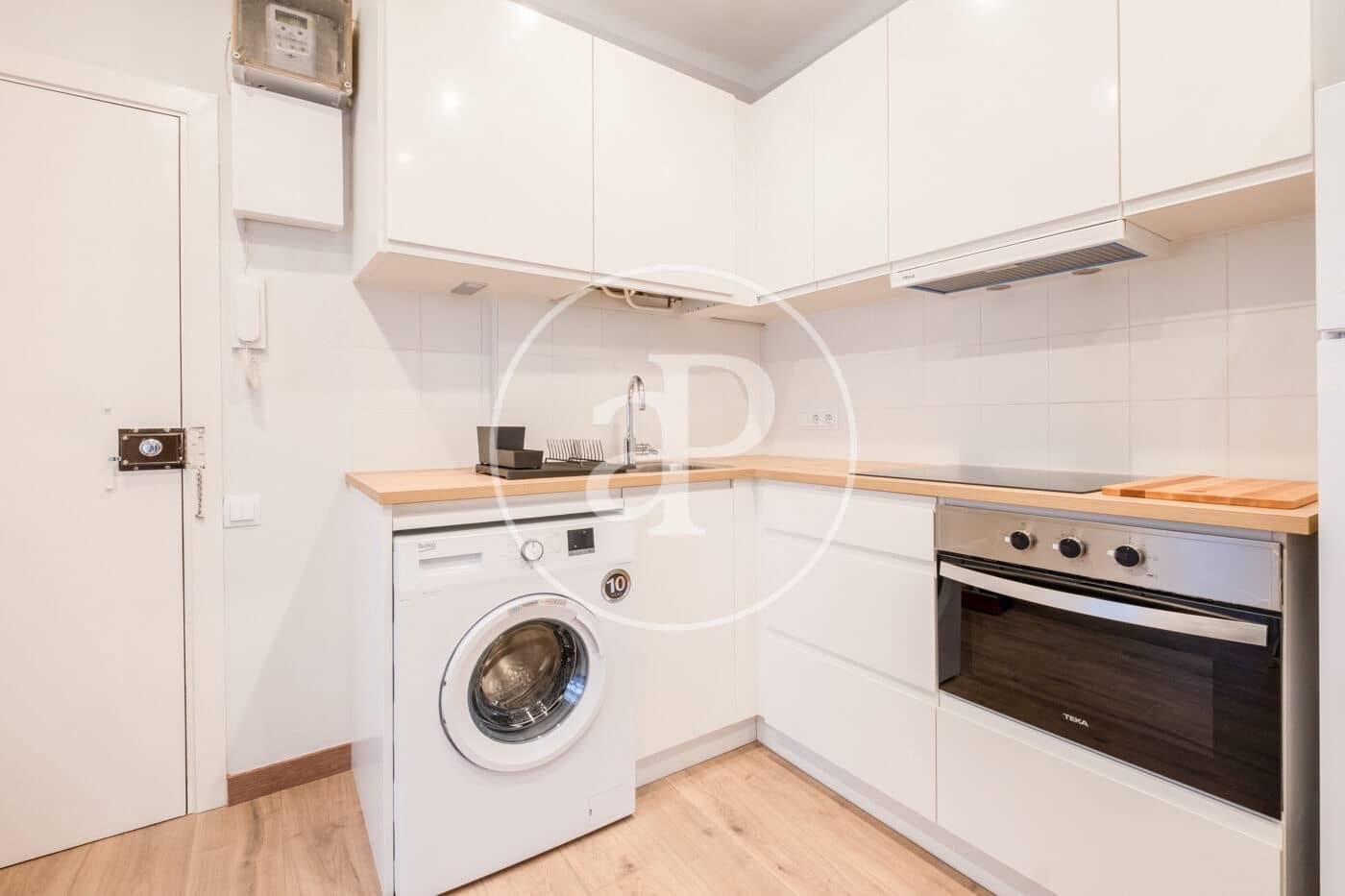 2 bedroom Apartment for rent in Barcelona city - € 1,400 (Ref: 9599518)