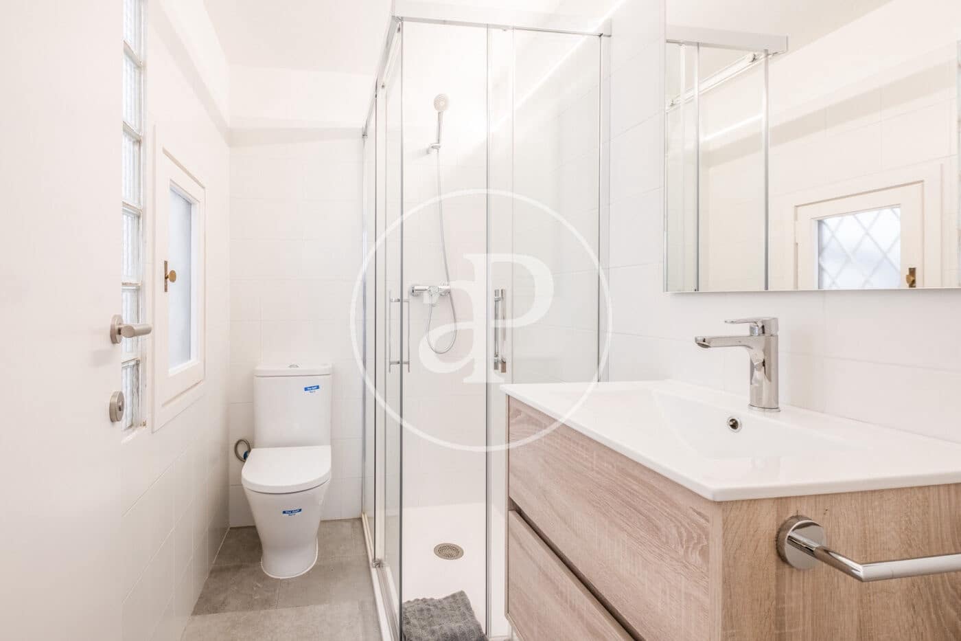 2 bedroom Apartment for rent in Barcelona city - € 1,400 (Ref: 9599518)