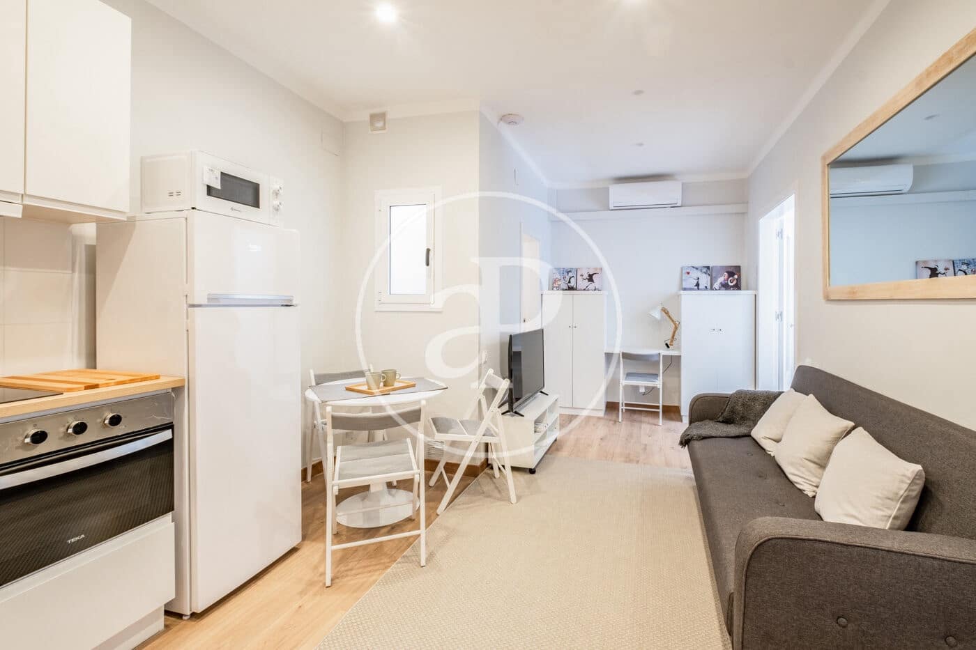 2 bedroom Apartment for rent in Barcelona city - € 1,400 (Ref: 9599518)