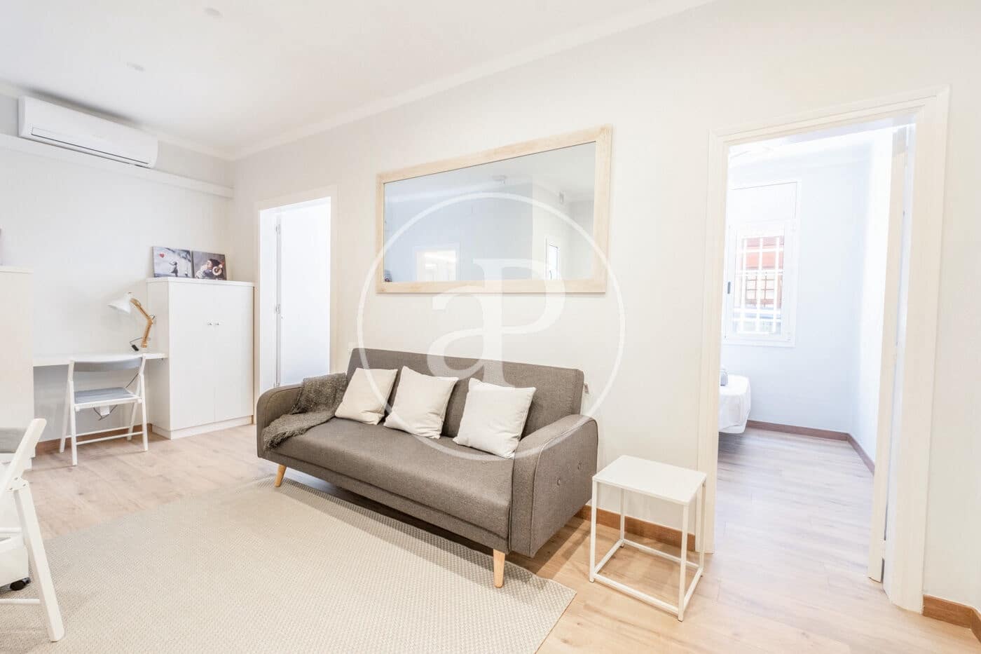 2 bedroom Apartment for rent in Barcelona city - € 1,400 (Ref: 9599518)