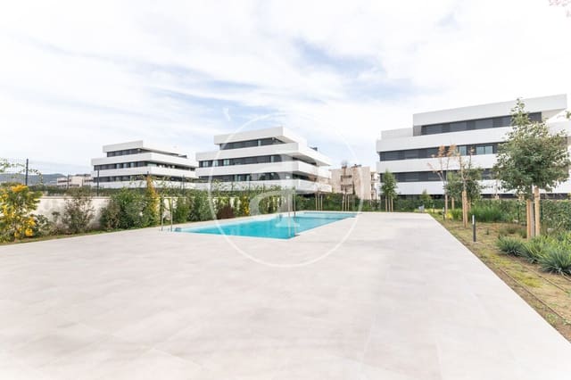 Penthouse de 3 chambres à louer à Sitges avec piscine - 3 000 € (Ref: 9604955)