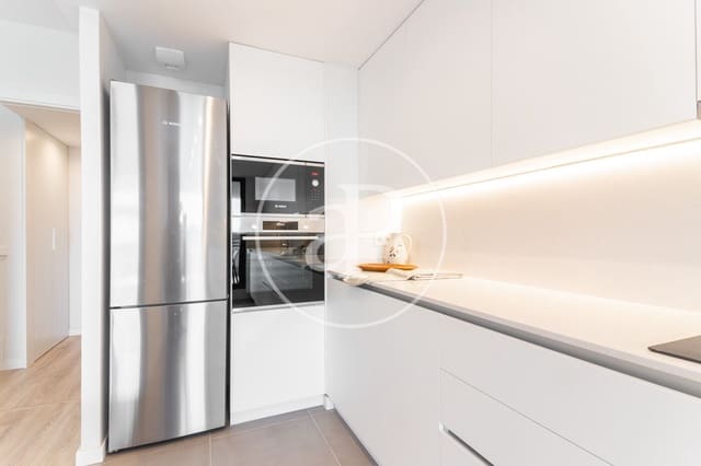 Penthouse de 3 chambres à louer à Sitges avec piscine - 3 000 € (Ref: 9604955)