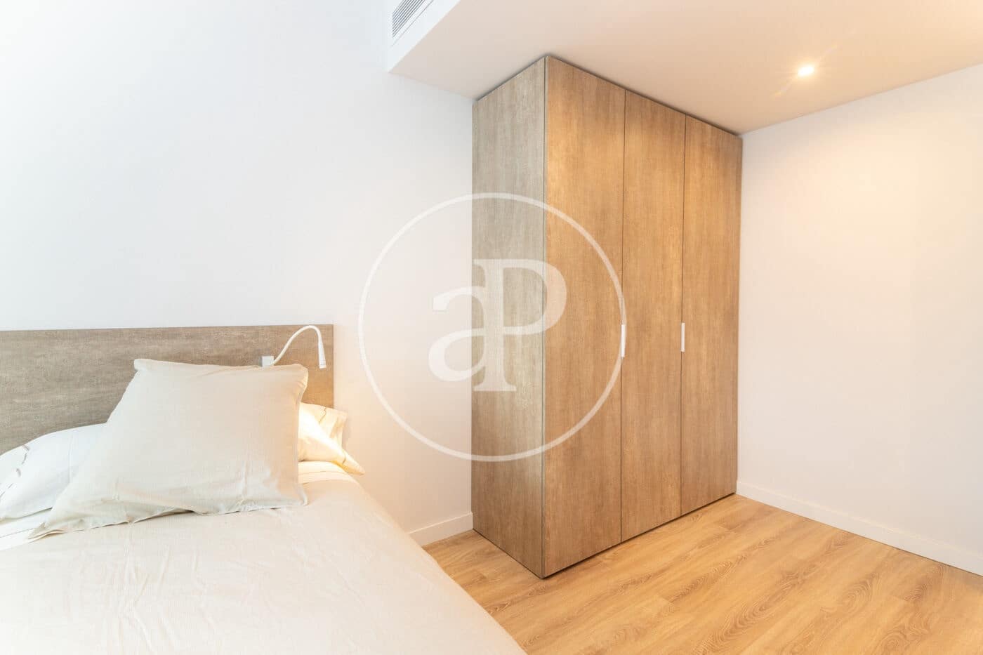 Ático de 3 habitaciones en Sitges en alquiler con piscina - 3.000 € (Ref: 9604955)