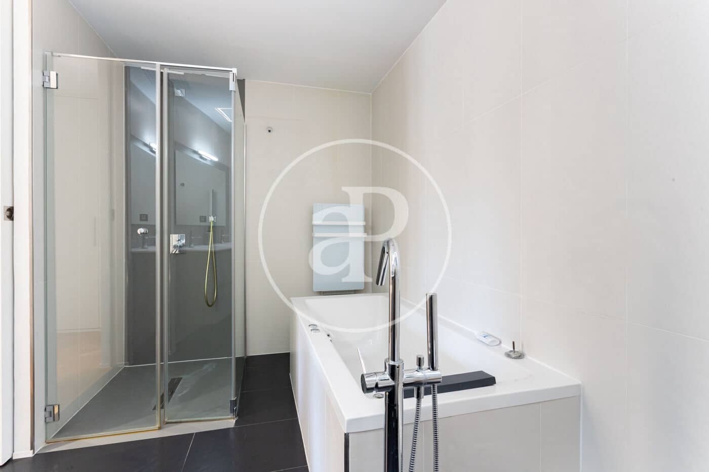 3 bedroom Apartment for rent in Barcelona city - € 3,700 (Ref: 9604957)
