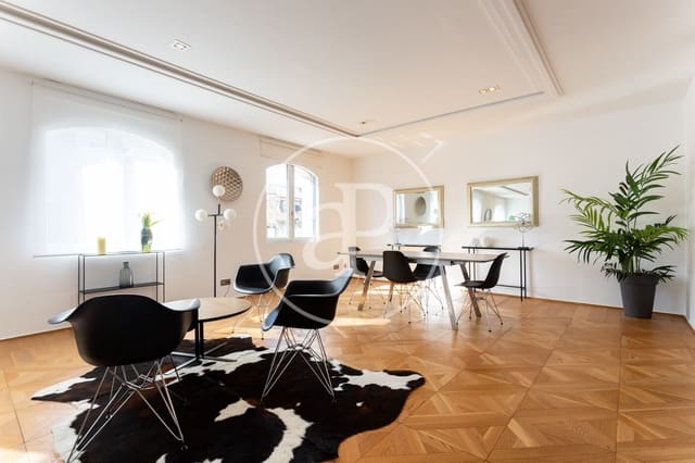 3 bedroom Apartment for rent in La Dreta de L'Eixample, Barcelona city - € 3,700 (Ref: 9604957)