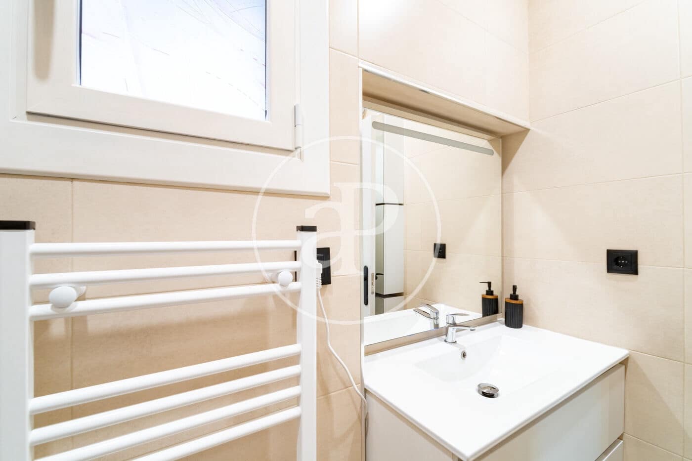 3 chambre Appartement à vendre à Barcelone ville - 490 000 € (Ref: 9608053)