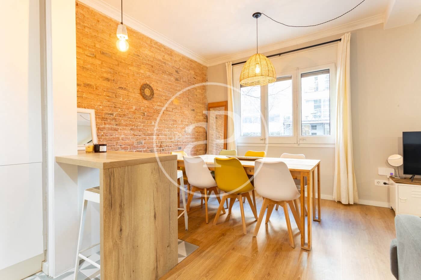 Appartement de 4 chambres à louer à Barcelone ville - 2 300 € (Ref: 9611515)