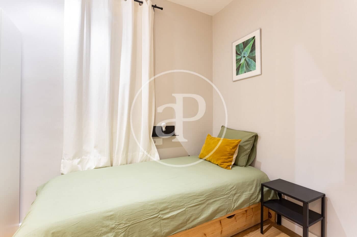 Appartement de 4 chambres à louer à Barcelone ville - 2 300 € (Ref: 9611515)