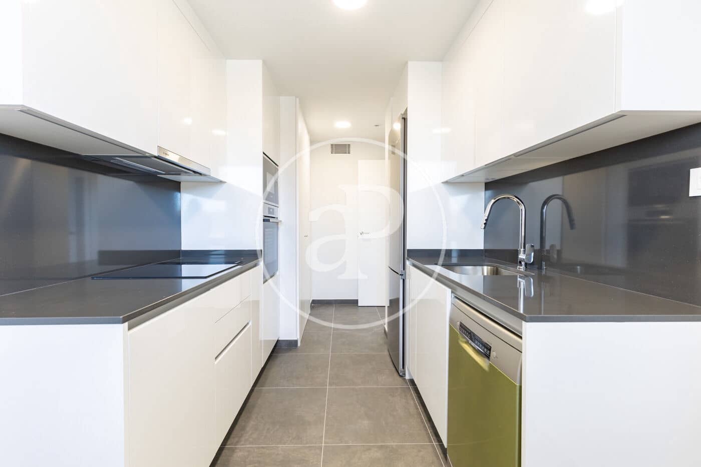 Appartement de 2 chambres à louer à Mira-Sol - 2 200 € (Ref: 9611516)